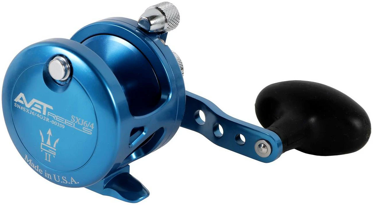 Avet Reels Avet SXJ 6/4 G2 NGP 2-Speed Reel - Blue (No Glide Plate) - Image 2